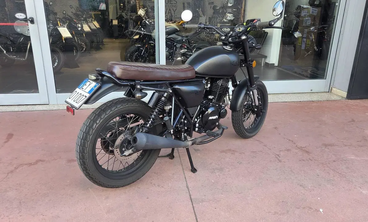Mash Italia Two Fifty 250 (2021 - 25) (4)