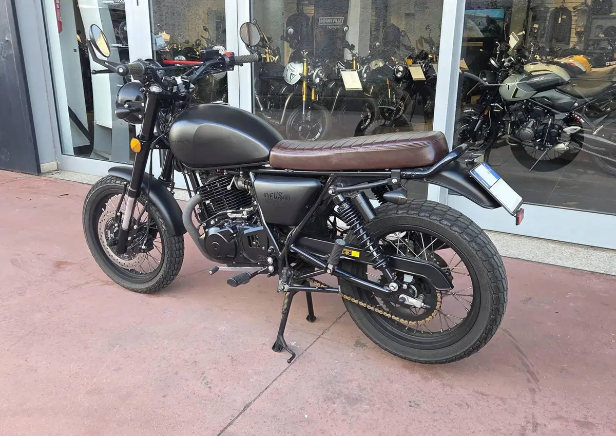 Mash Italia Two Fifty 250 (2021 - 25) (8)