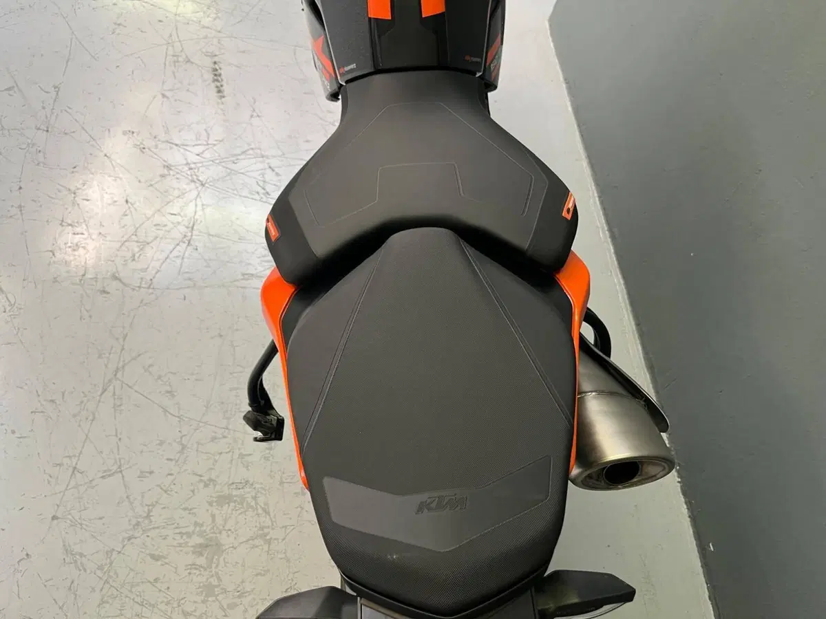 KTM 890 Duke GP (2022 - 23) (10)