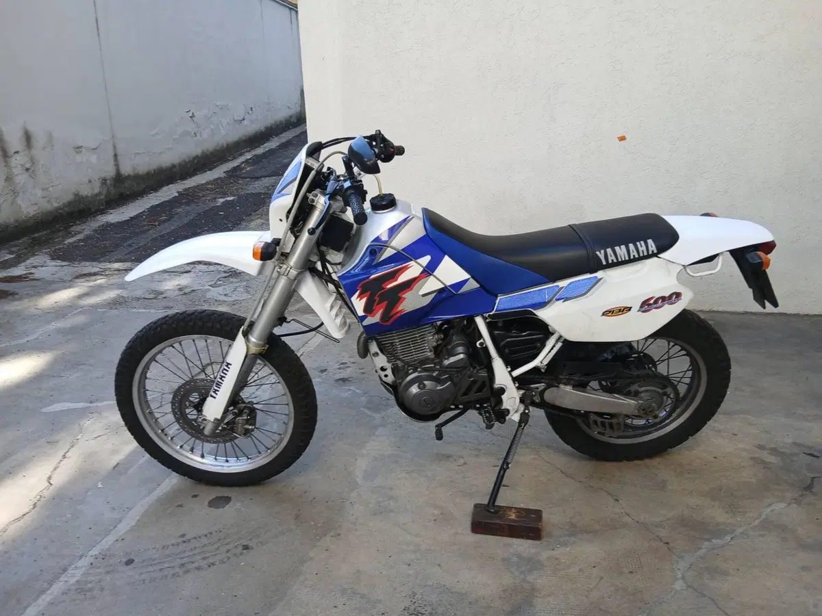 Yamaha TT 600 E (1994 - 03)