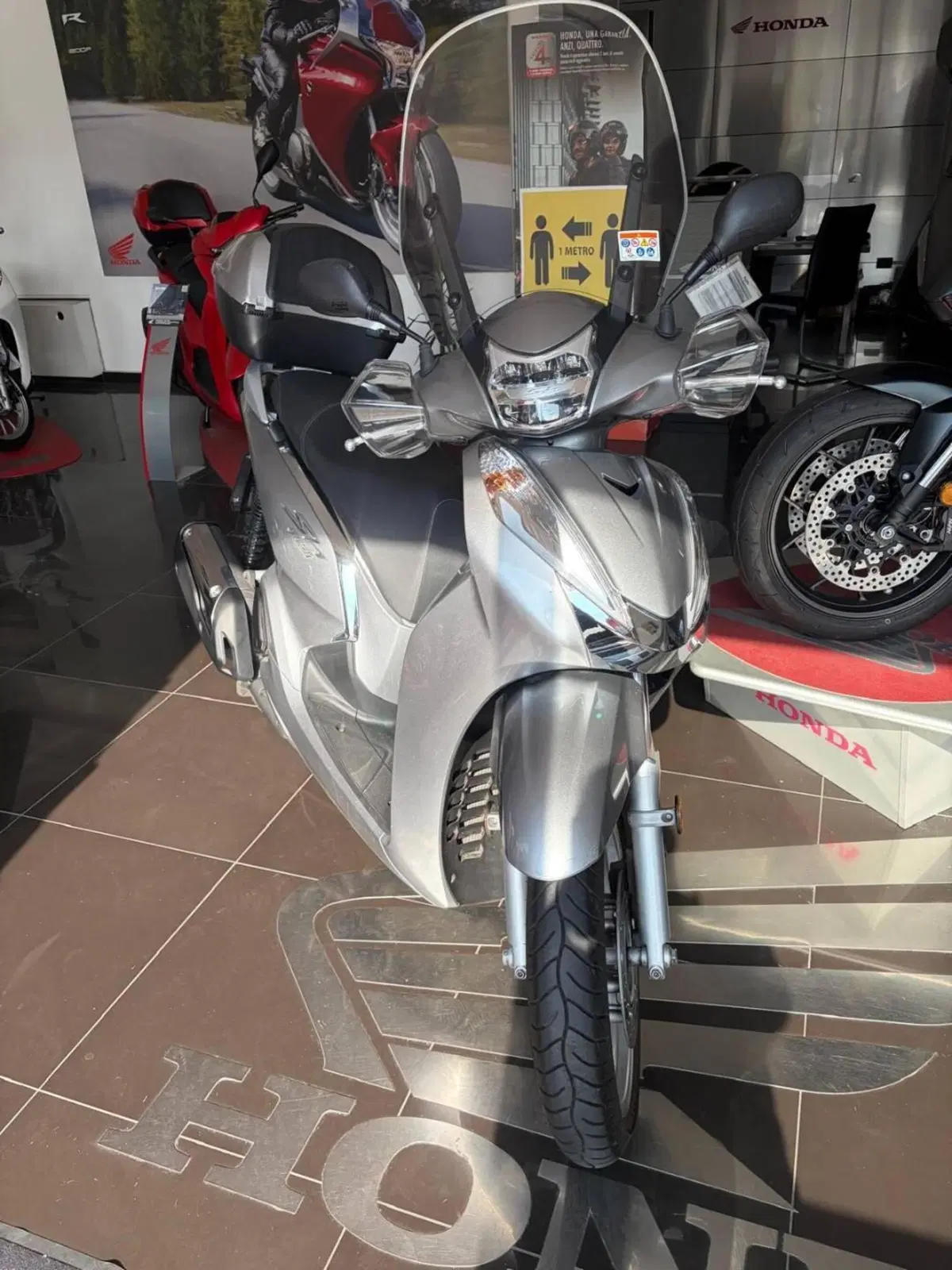 Honda SH 300 i Sport ABS (2018 - 20) (3)