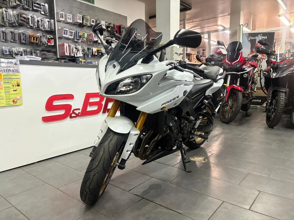 Yamaha Fazer 8 (2010 - 16) (2)