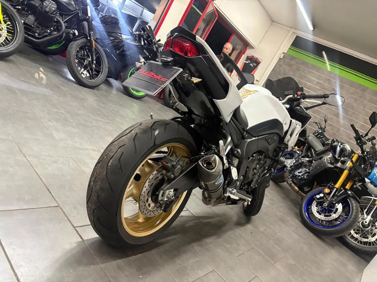 Yamaha Fazer 8 (2010 - 16) (4)