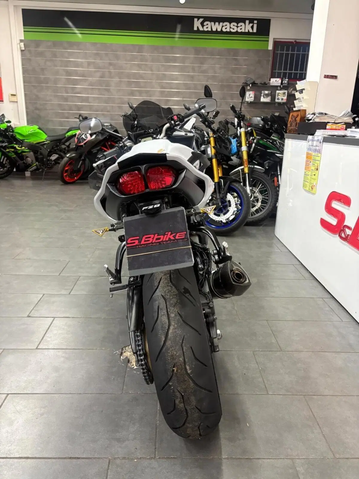Yamaha Fazer 8 (2010 - 16) (5)