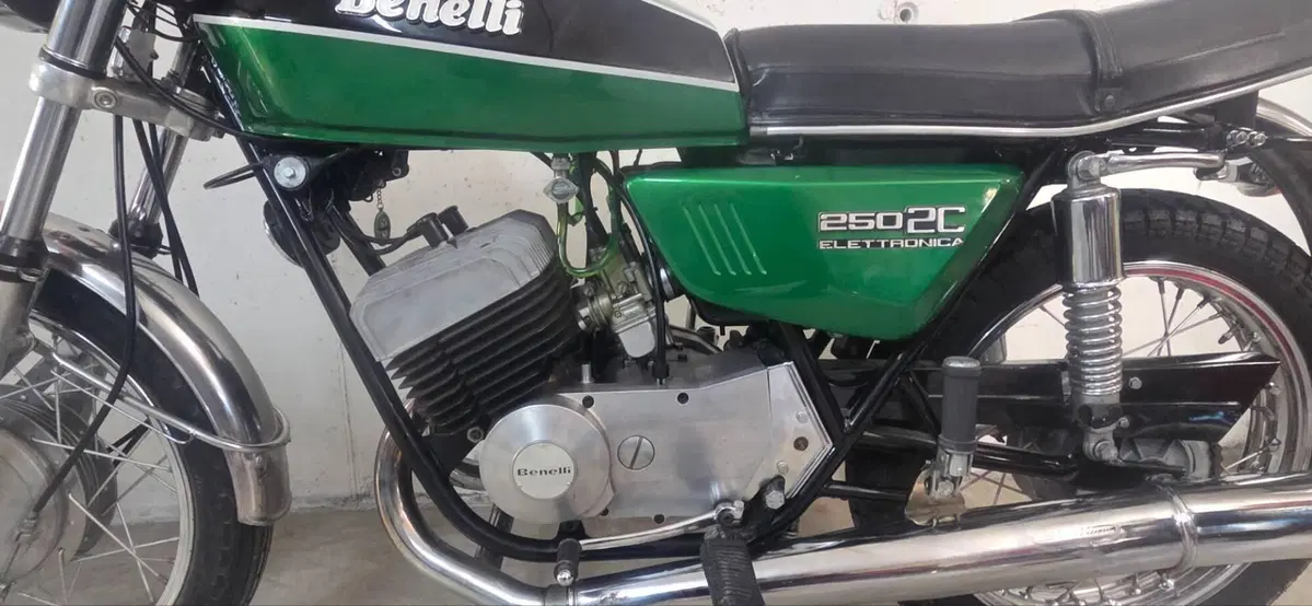 Benelli 250 2C (5)
