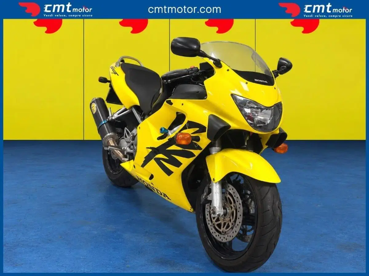 Honda CBR 600 F (1999 - 00) (2)