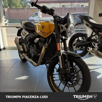 Triumph Tracker 400 (2026) usata