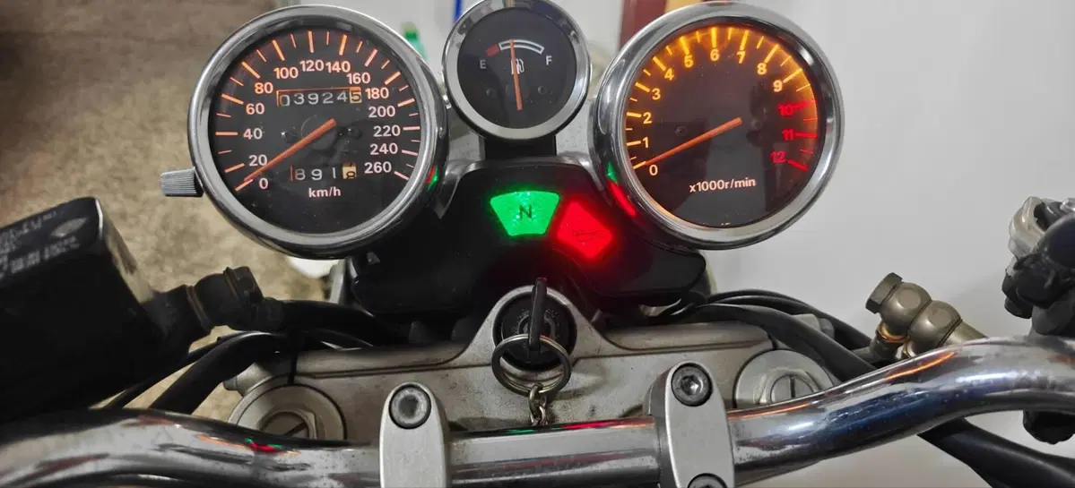 Suzuki GSF 1200 Bandit (GV75A) (6)