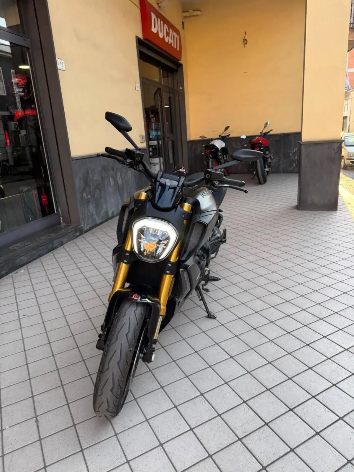Ducati Diavel 1260 S (2021 - 22) (3)