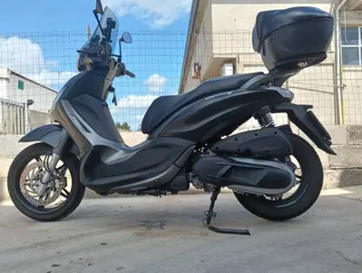 Piaggio Beverly 350 SportTouring ie ABS (2011 - 17) usata