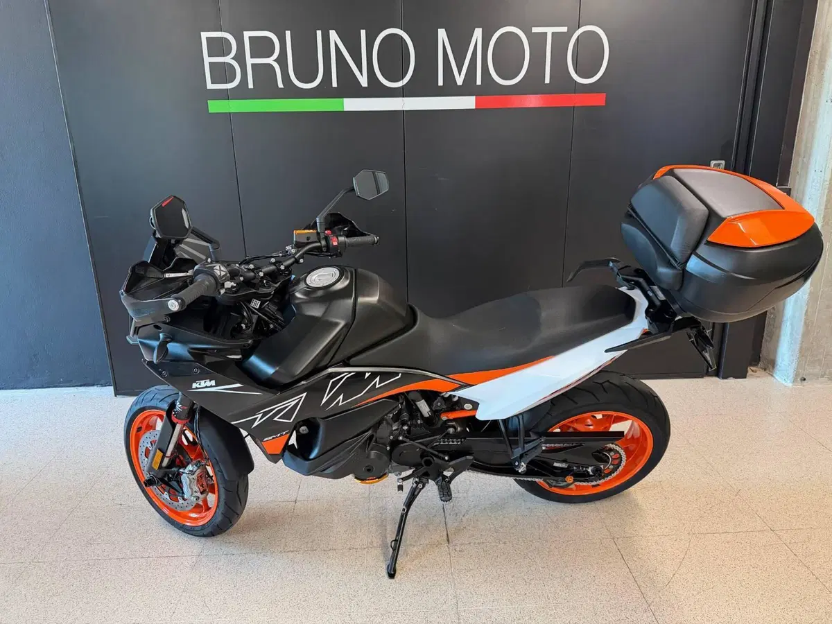 KTM 890 SMT (2023 - 25) (2)