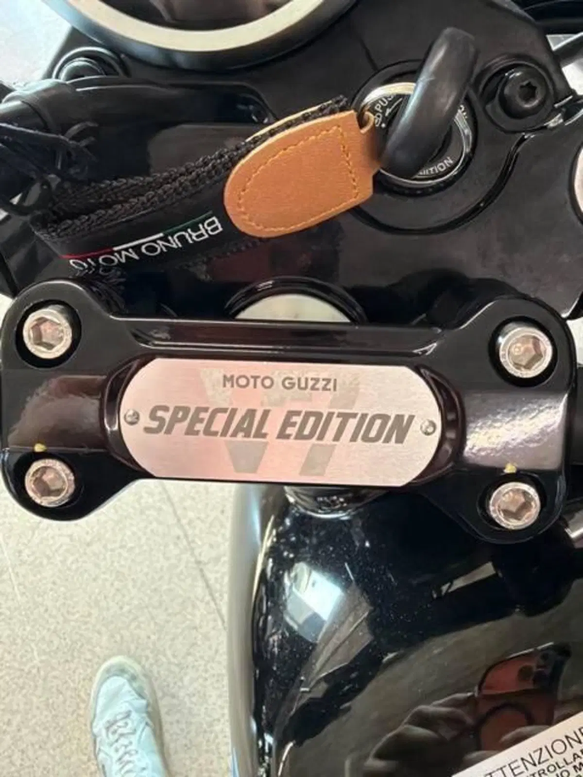 Moto Guzzi V7 Stone Special Edition (2022 - 25) (5)
