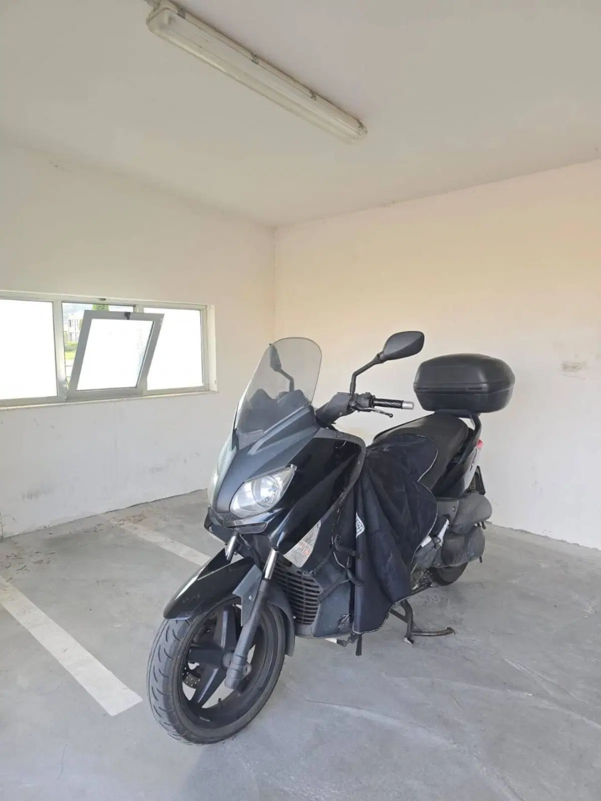 Yamaha X-Max 250 (2010 - 13) (3)