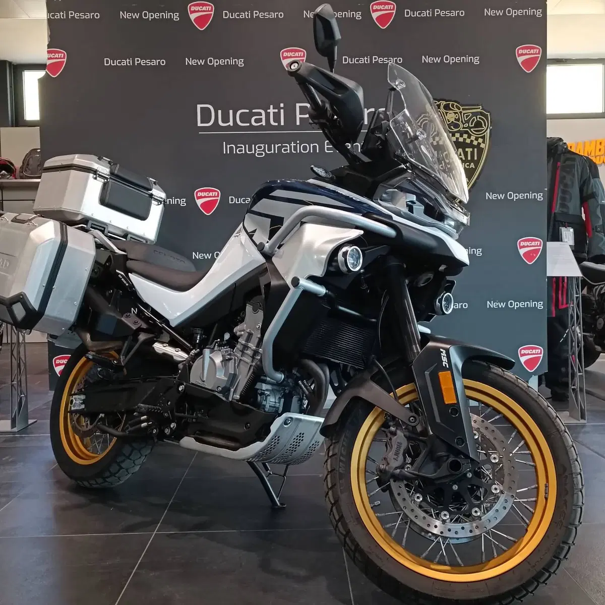 CFMOTO 800MT Explore (2023 - 26) (9)