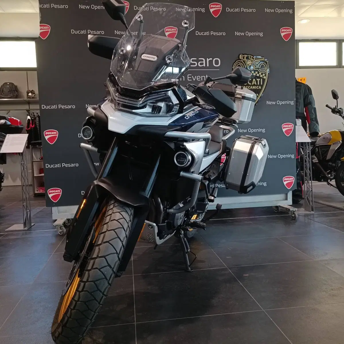 CFMOTO 800MT Explore (2023 - 26) (10)