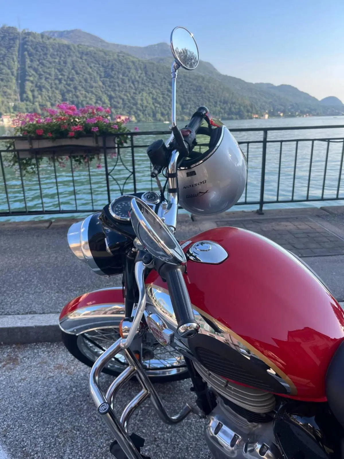 Royal Enfield Classic 350 (2021 - 26) (4)
