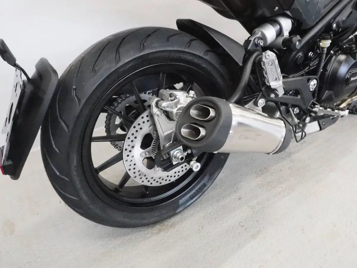 Benelli Leoncino 500 (2021 - 25) (5)