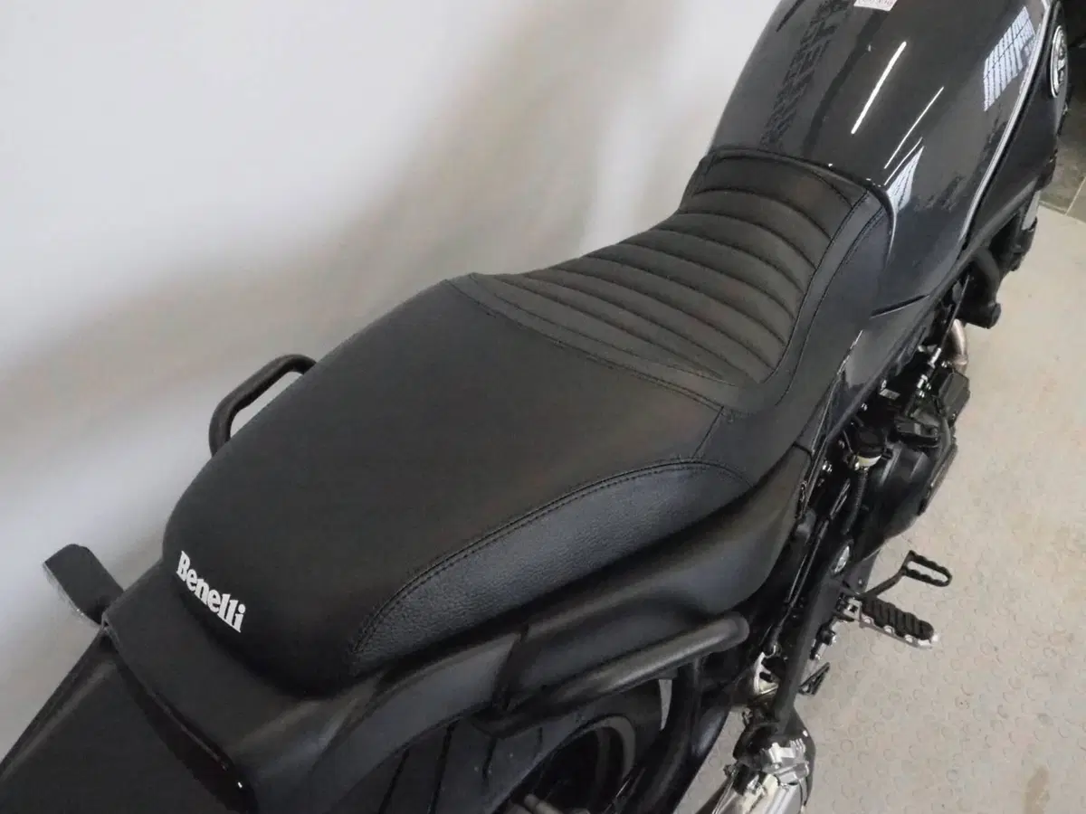 Benelli Leoncino 500 (2021 - 25) (6)