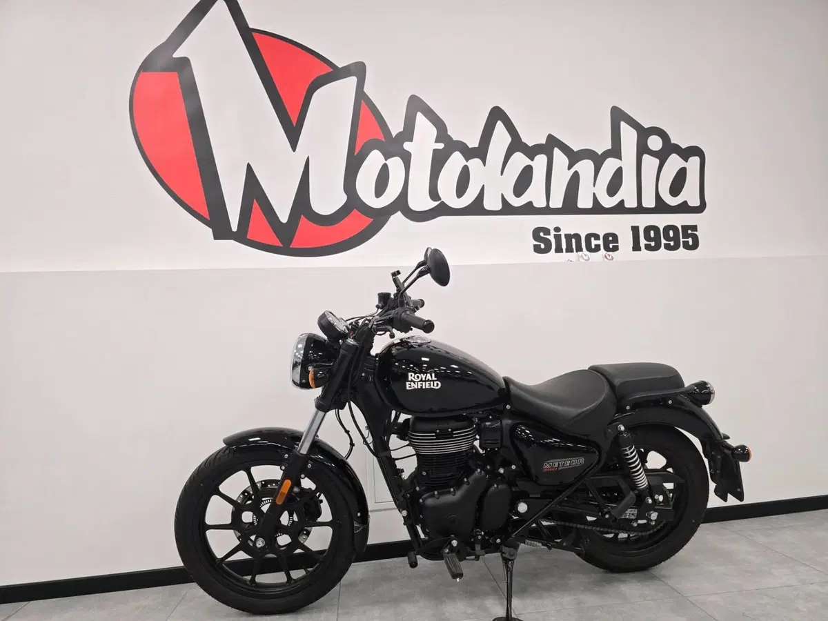 Royal Enfield Meteor 350 (2021 - 26) (3)