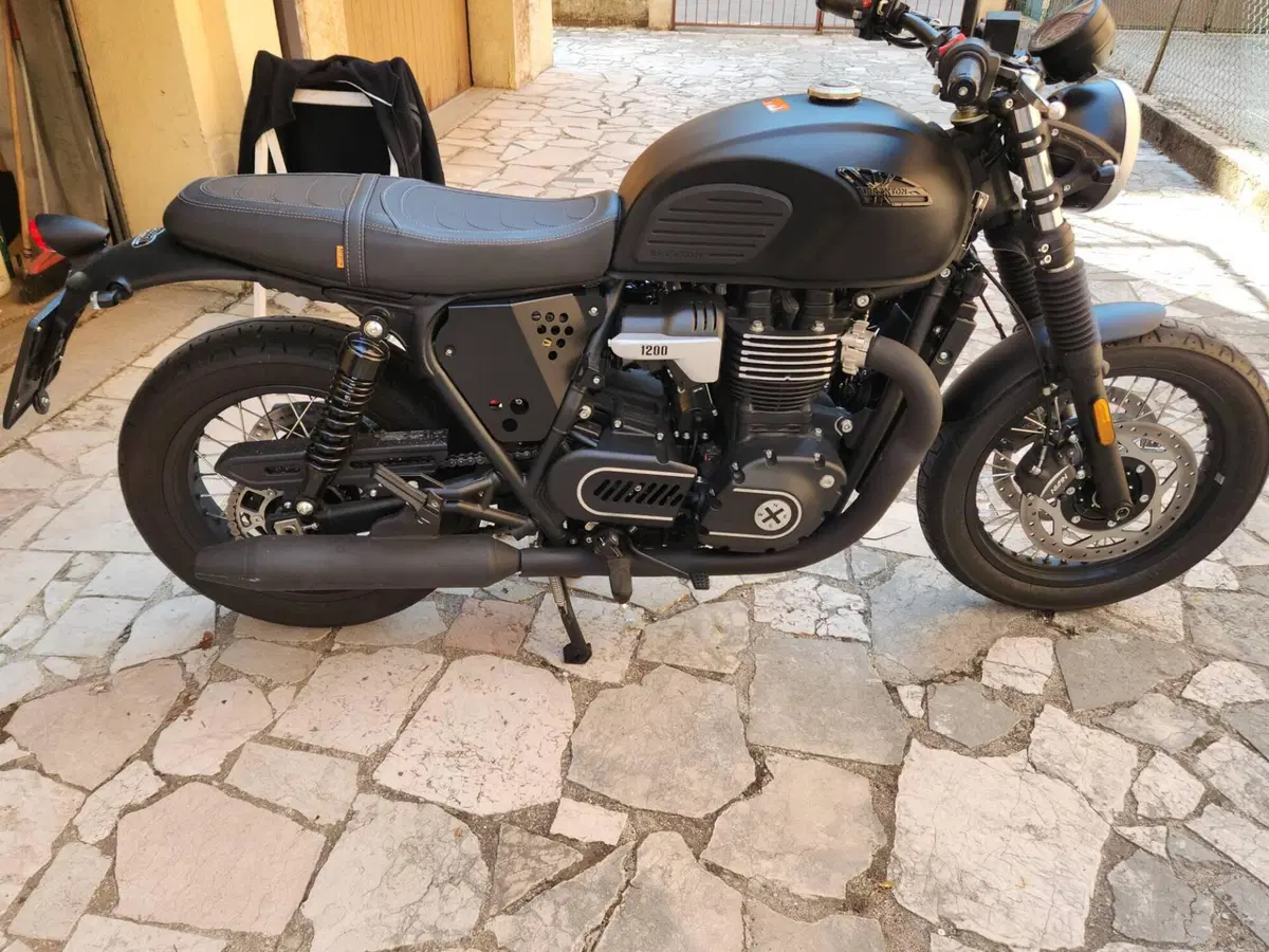 Brixton Motorcycles Cromwell 1200 (2022 - 26) (3)