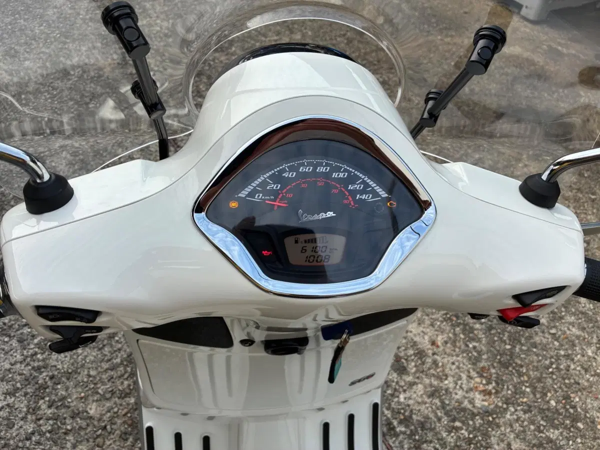 Vespa GTS 300 Hpe (2019) (5)