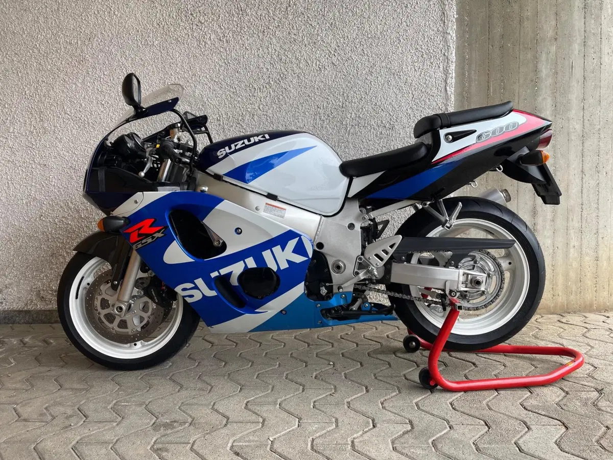 Suzuki Gsxr 600 (7)