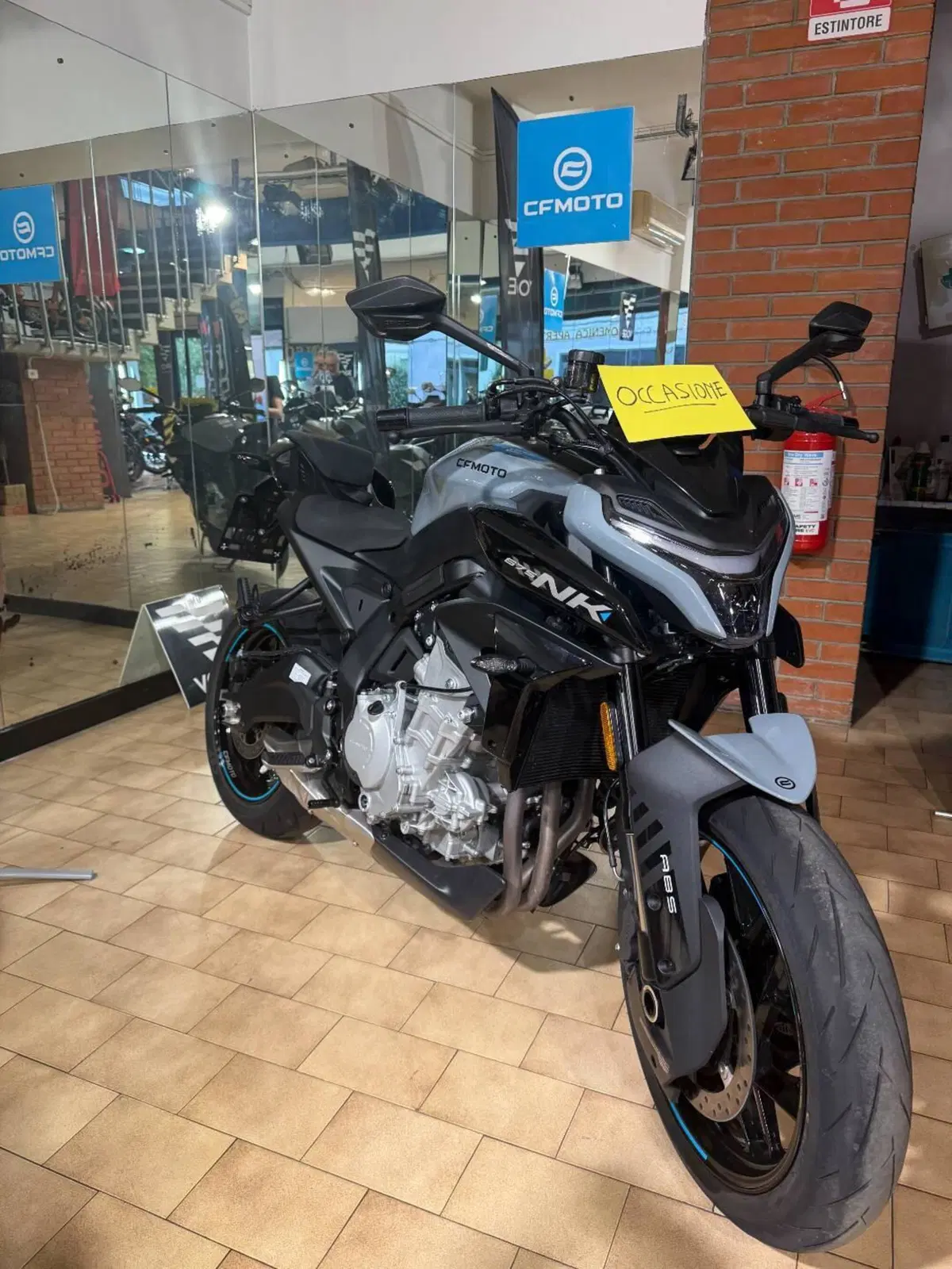 CFMOTO 675NK (2025 - 26) (4)