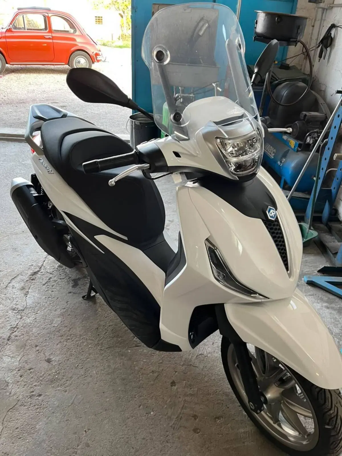 Piaggio Beverly 310 (2025 - 26)