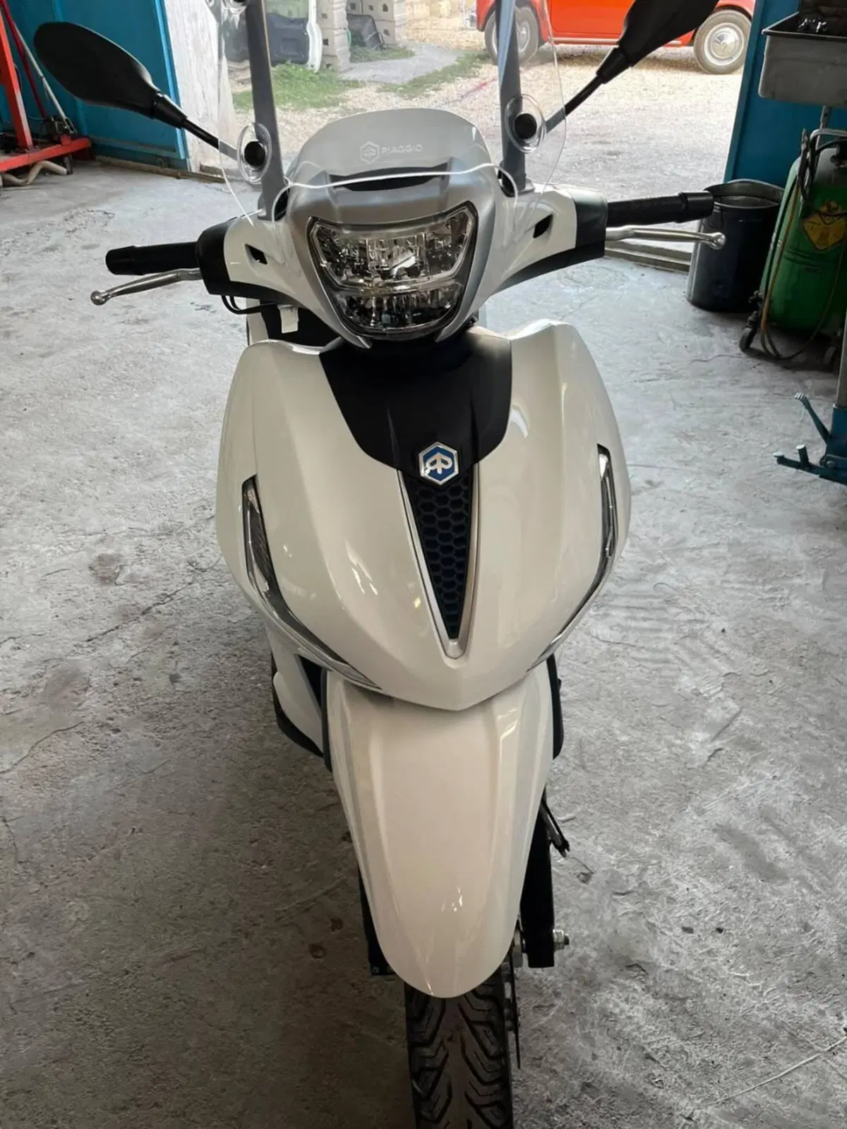 Piaggio Beverly 310 (2025 - 26) (3)