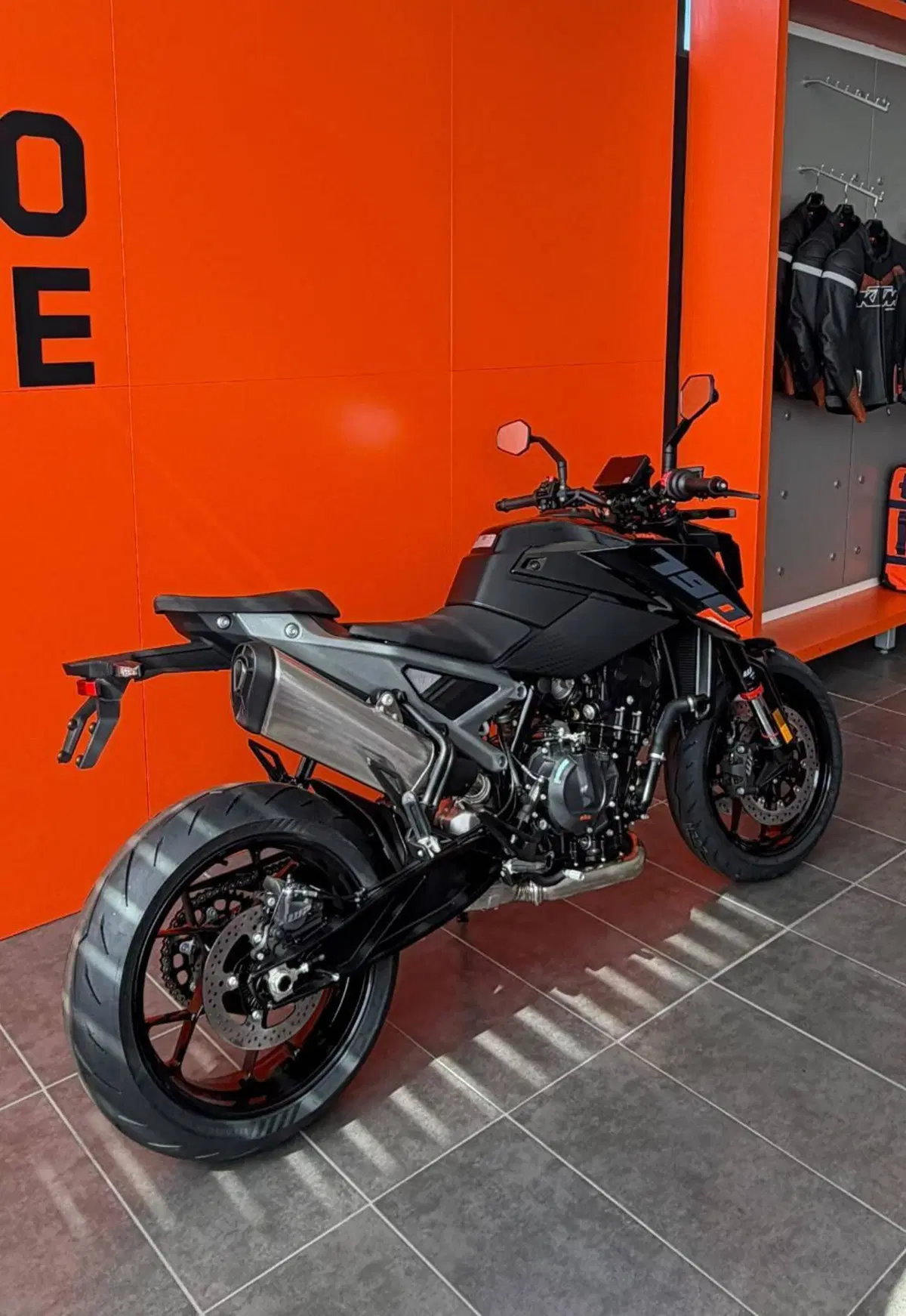 KTM 990 Duke R (2026) (3)