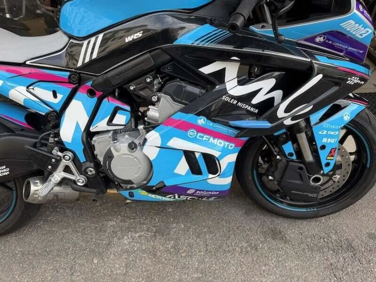 CFMOTO 675SR-R (2025 - 26) (5)