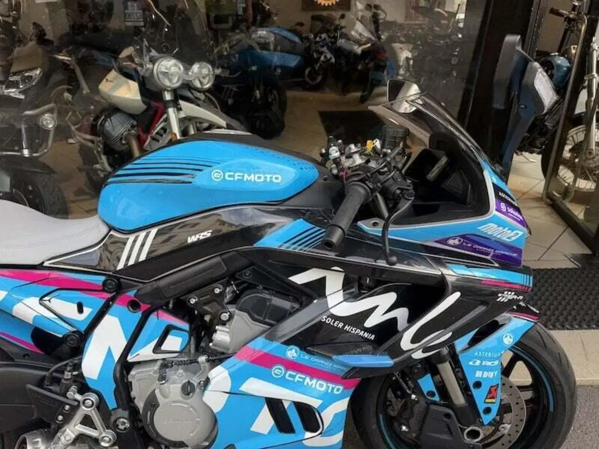 CFMOTO 675SR-R (2025 - 26) (7)