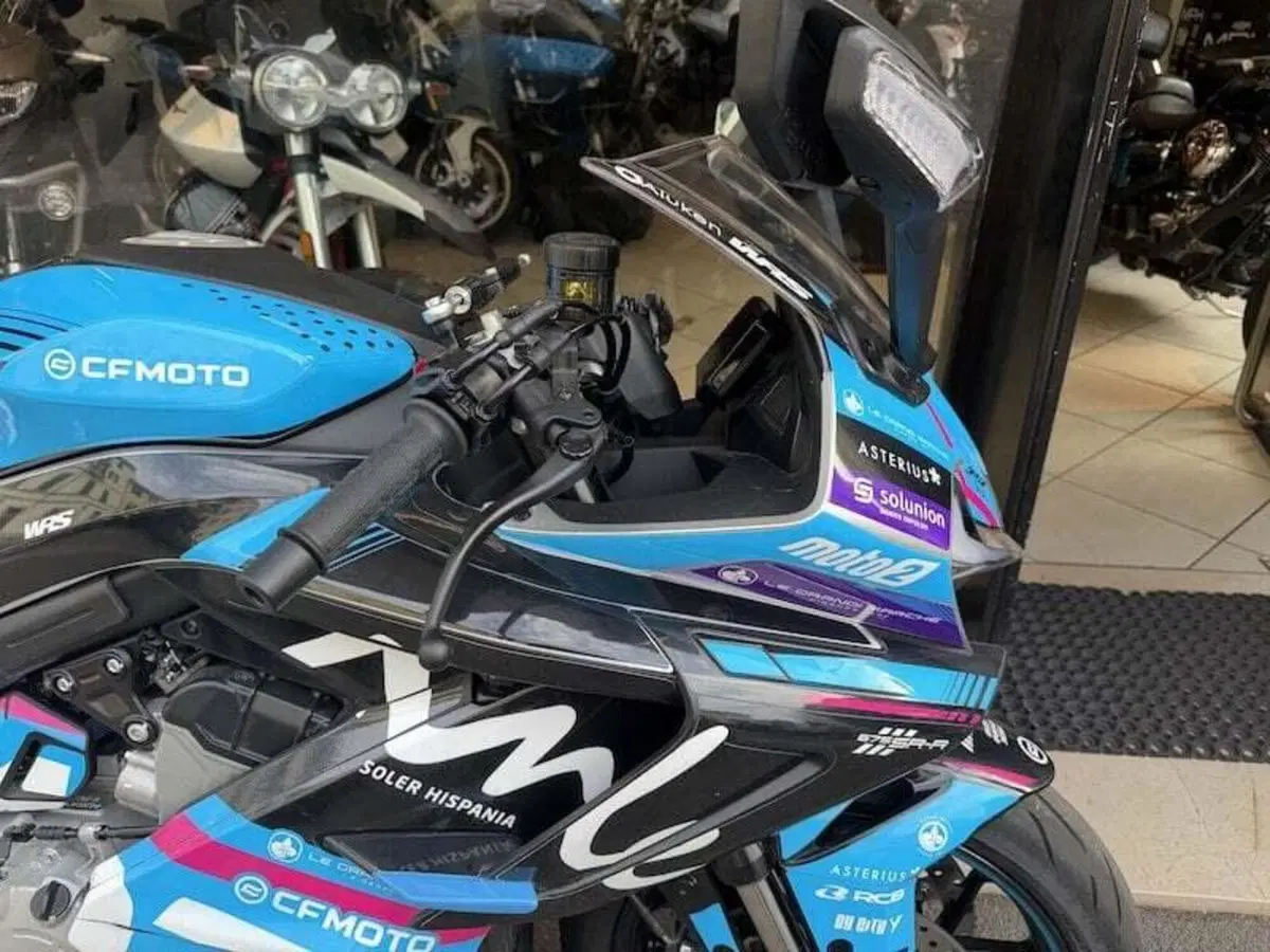 CFMOTO 675SR-R (2025 - 26) (8)