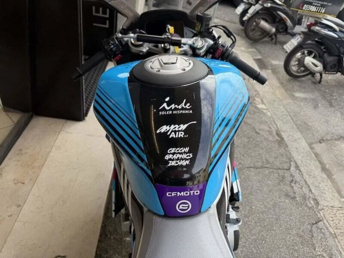 CFMOTO 675SR-R (2025 - 26) (17)