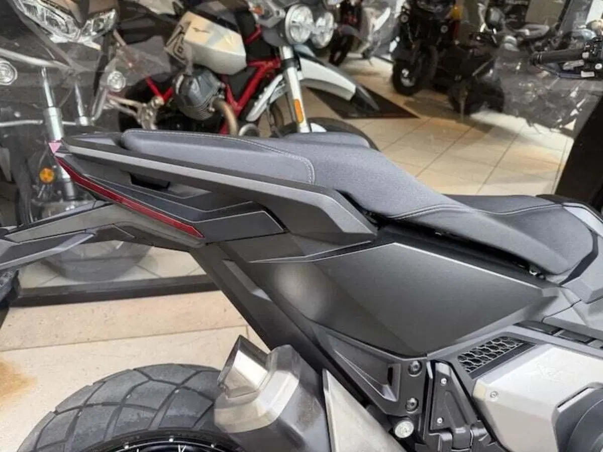 Honda X-ADV 750 DCT (2021 - 24) (5)