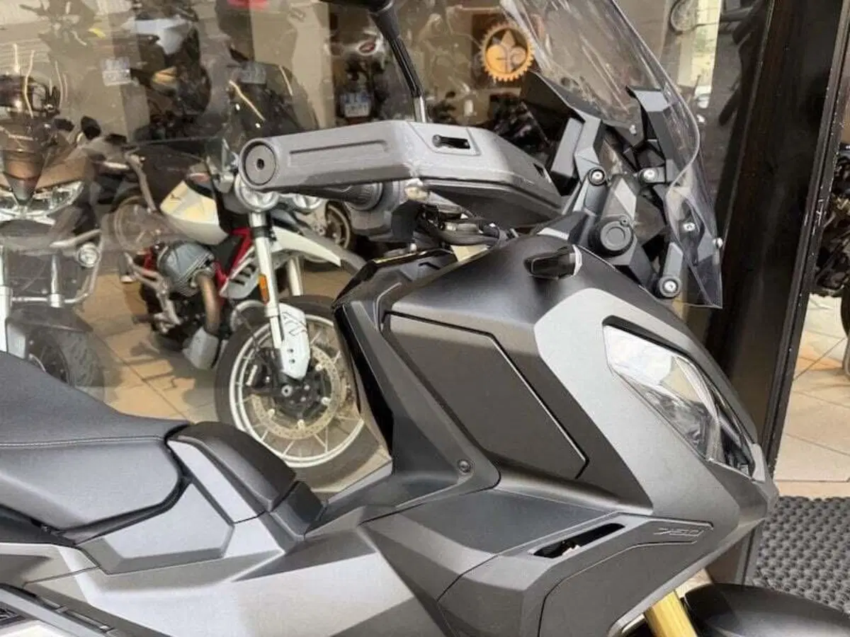 Honda X-ADV 750 DCT (2021 - 24) (10)