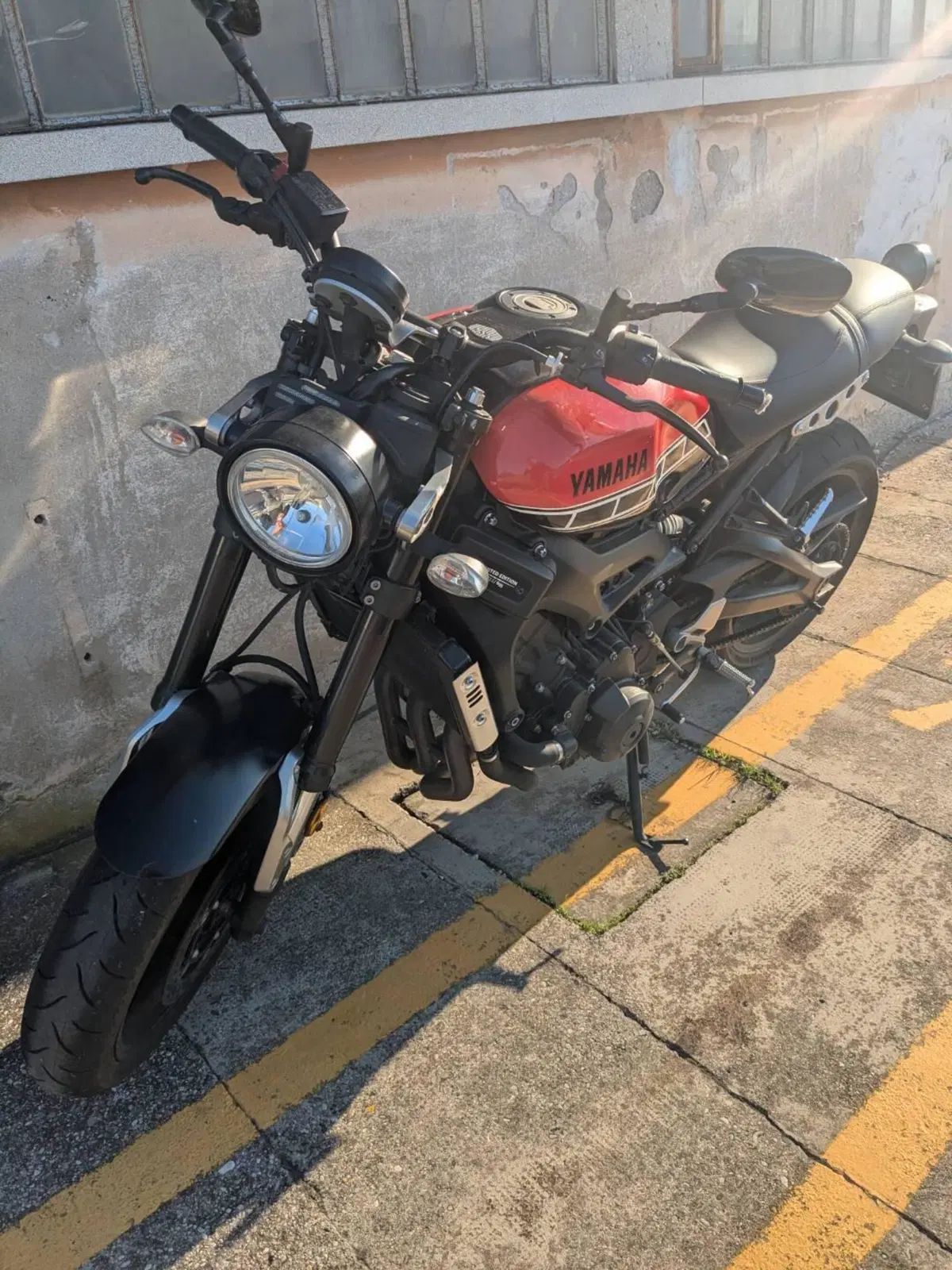 Yamaha XSR 900 ABS 60th Anniversary (2016 - 18) (2)