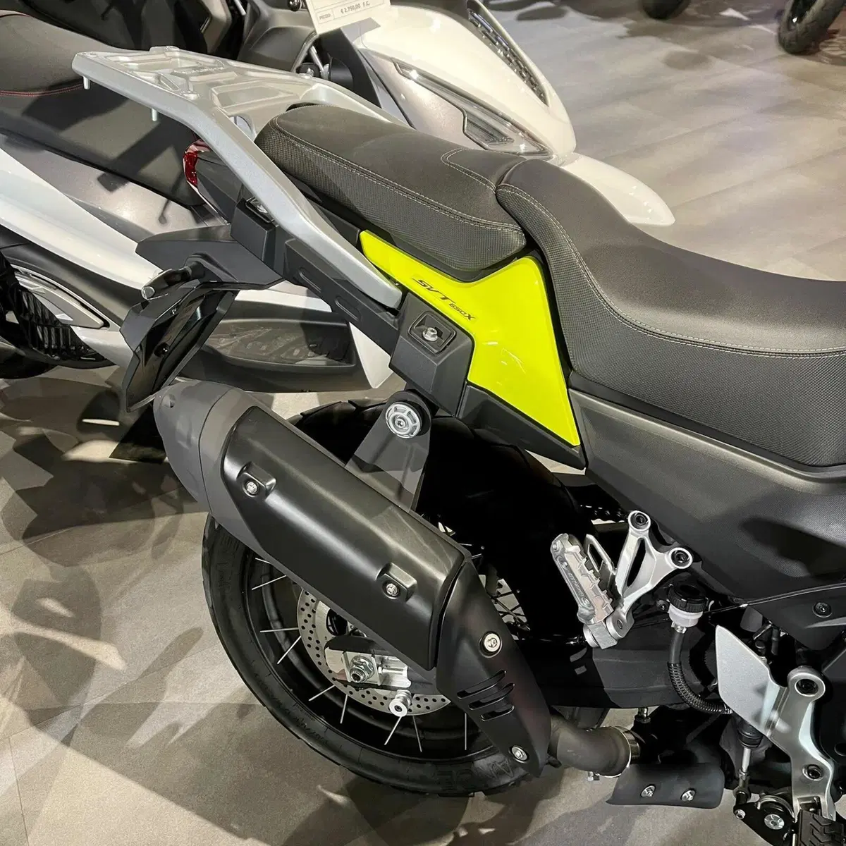 QJ Motor SVT 650 X (2025 - 26) (6)