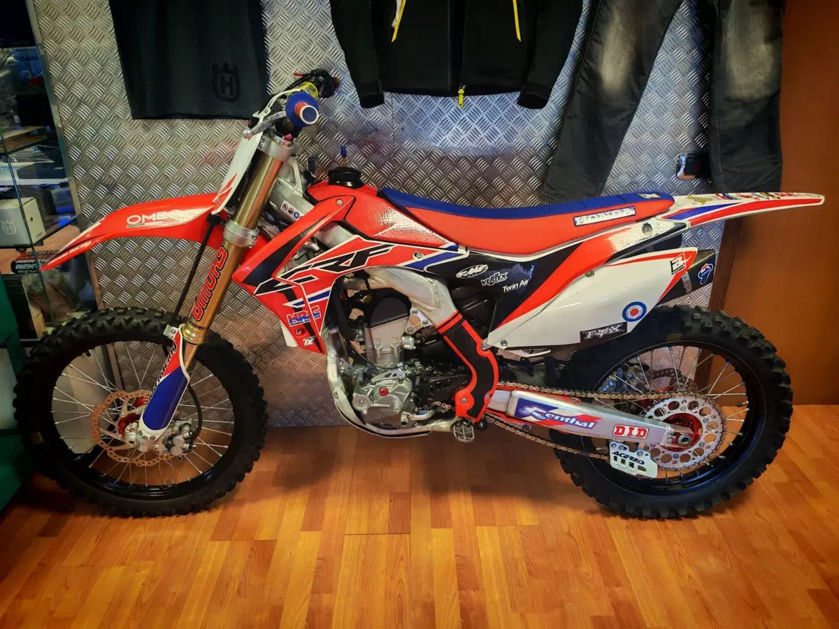 Honda CRF 250R (2014) (2)