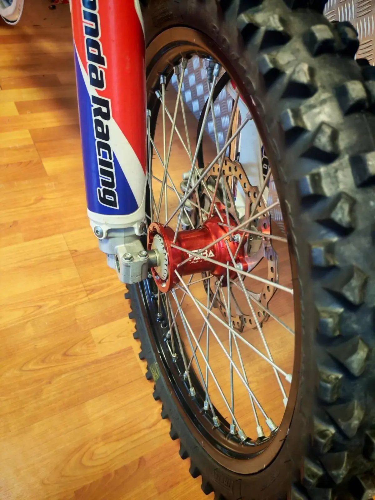 Honda CRF 250R (2014) (5)