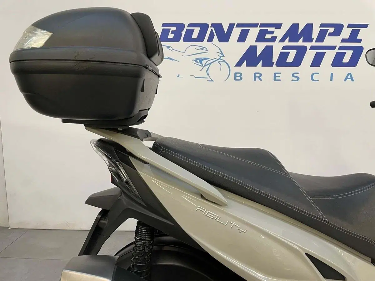 Kymco Agility 300i (2021 - 25) (3)