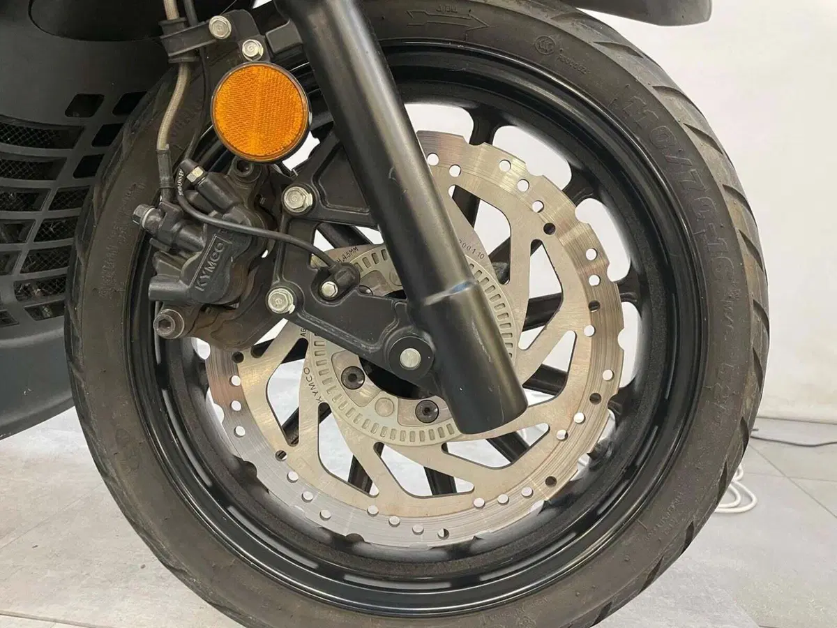Kymco Agility 300i (2021 - 25) (6)