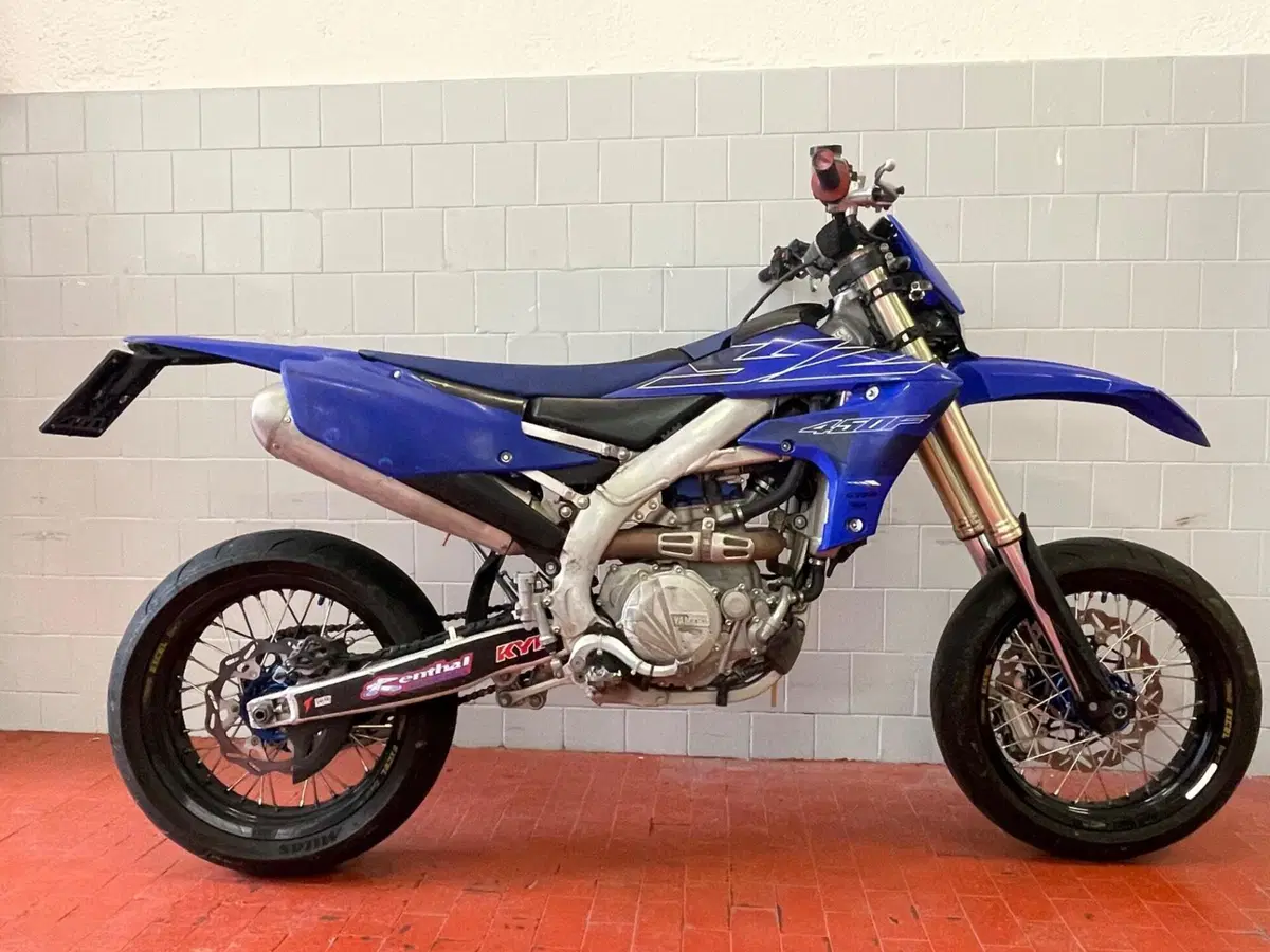 Yamaha YZ 450 F (2022)