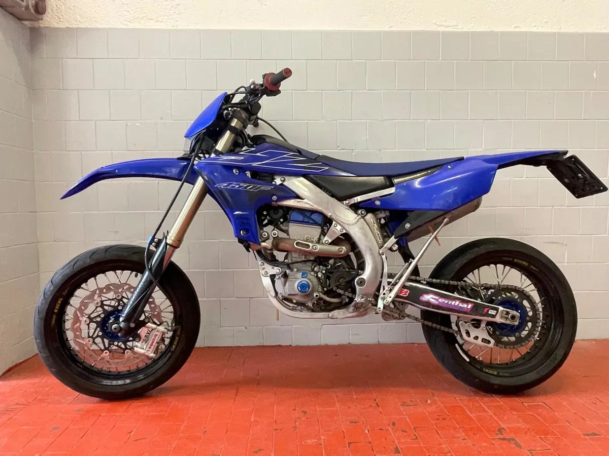 Yamaha YZ 450 F (2022) (8)