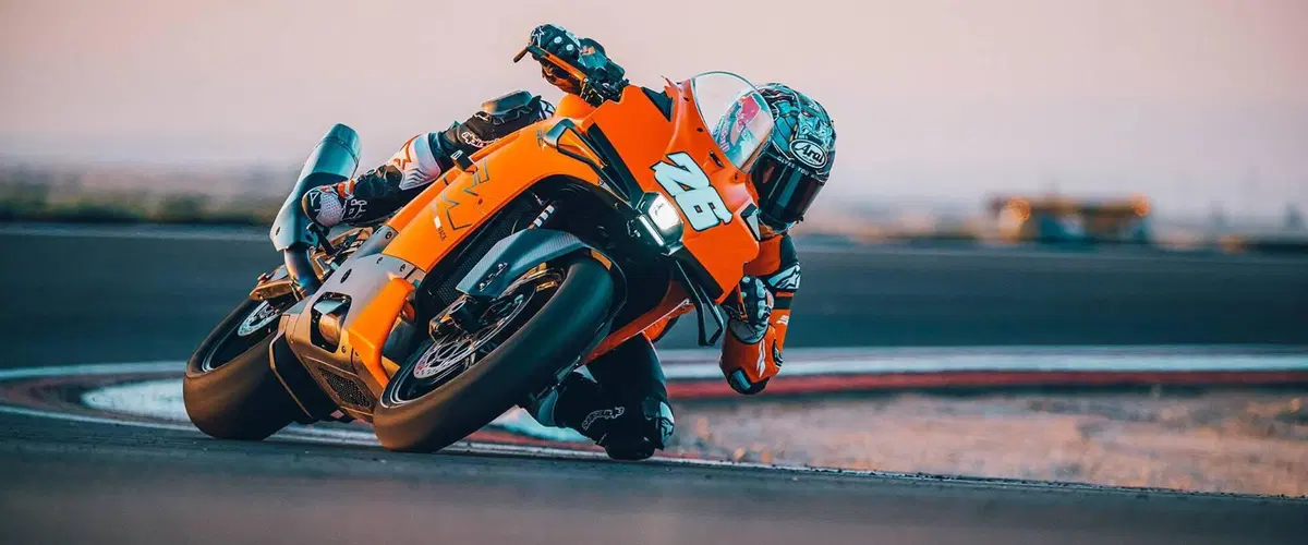 KTM 990 RC R (2026) (6)