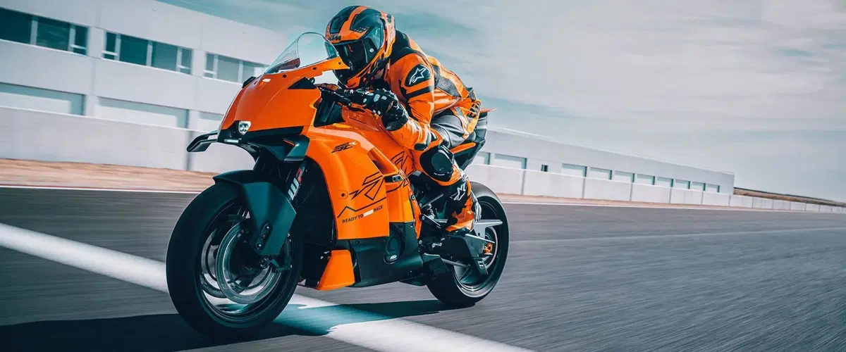 KTM 990 RC R (2026) (7)
