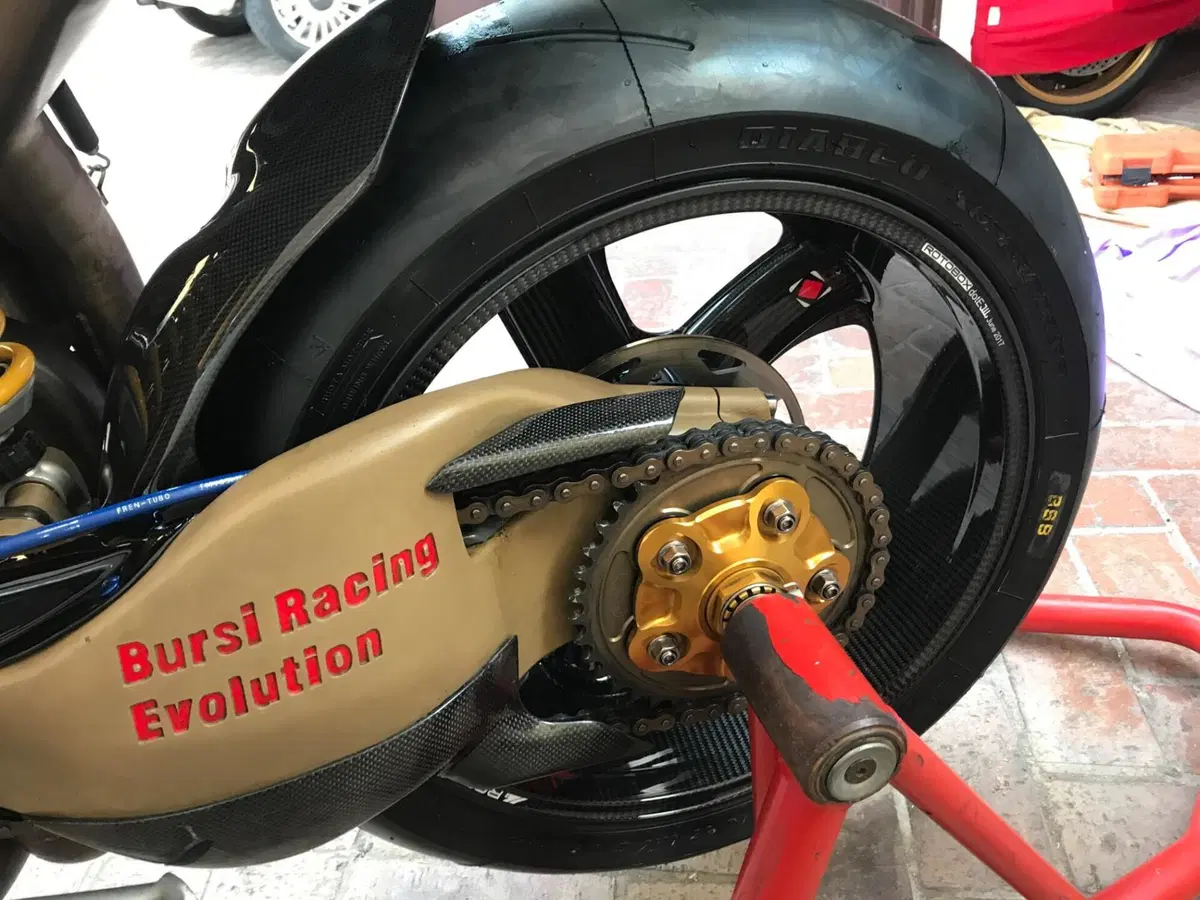 Ducati 996 Biposto (1998 - 01) (9)