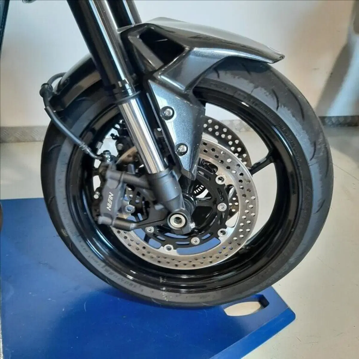 Kawasaki Z 900 (2025 - 26) (3)