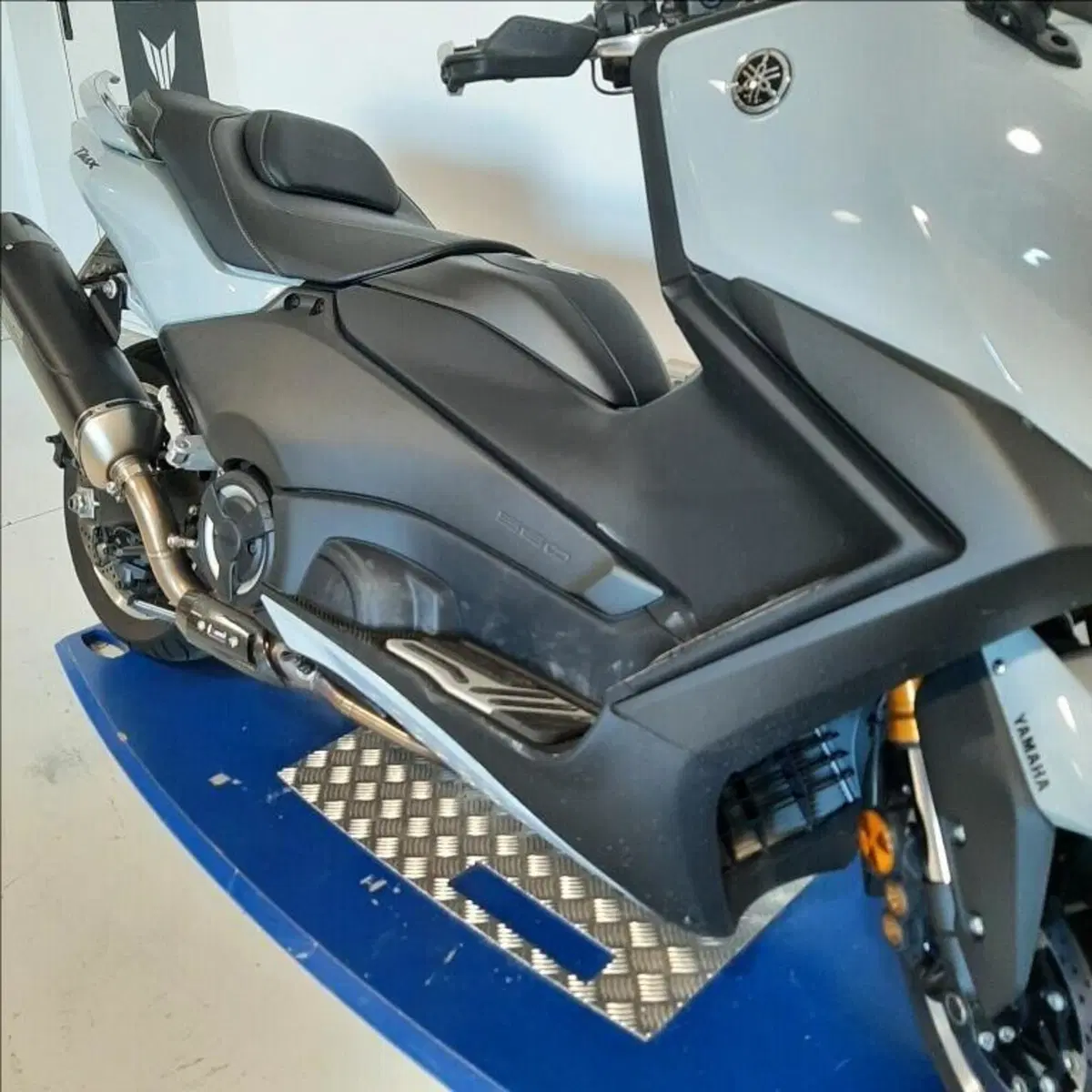 Yamaha T-Max 560 Tech Max (2025 - 26) (5)