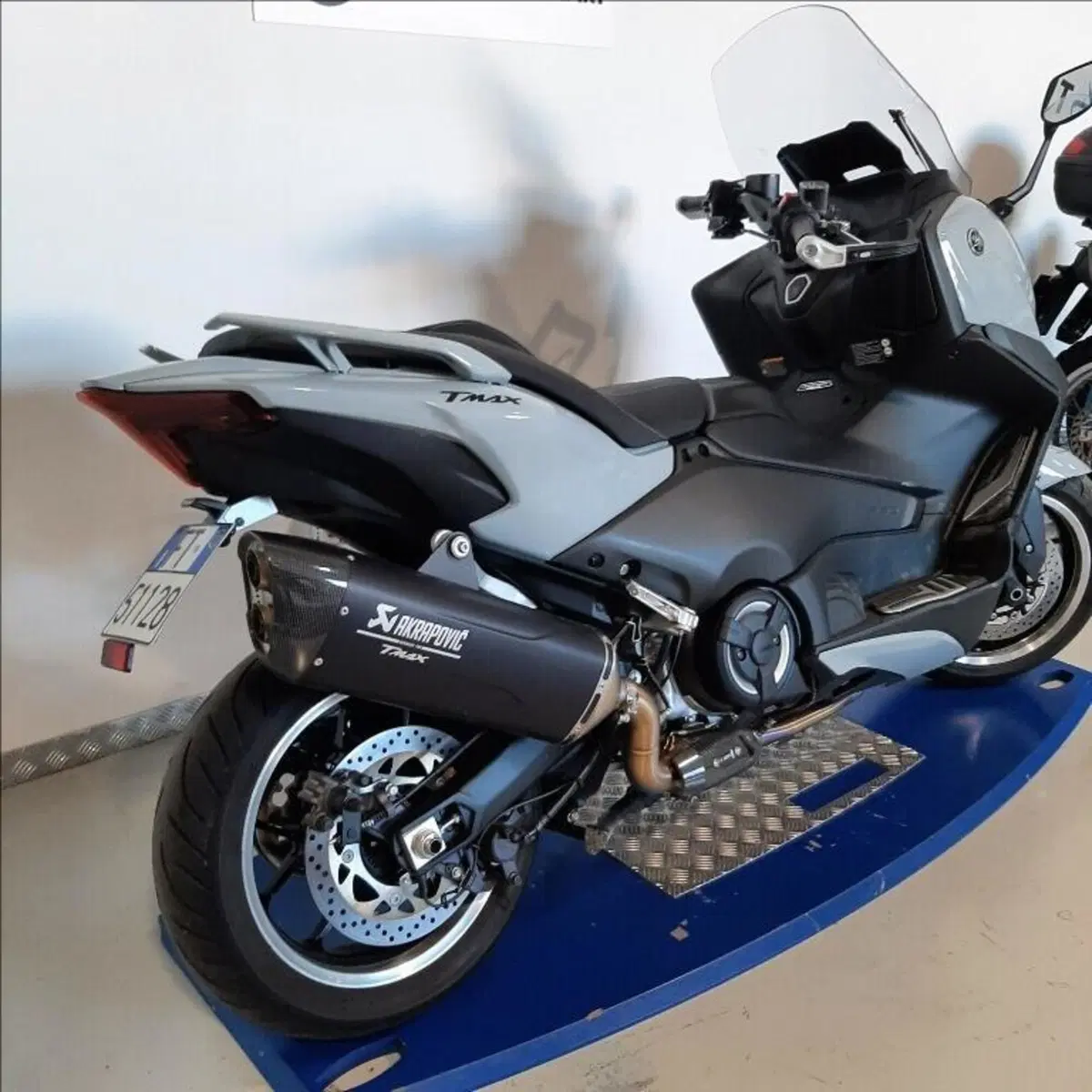 Yamaha T-Max 560 Tech Max (2025 - 26) (6)